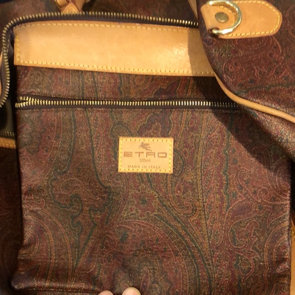 ETRO Milano Red Paisley Boston Bandolier Weekend Bag Strap Lock & Key - Picture 14 of 14